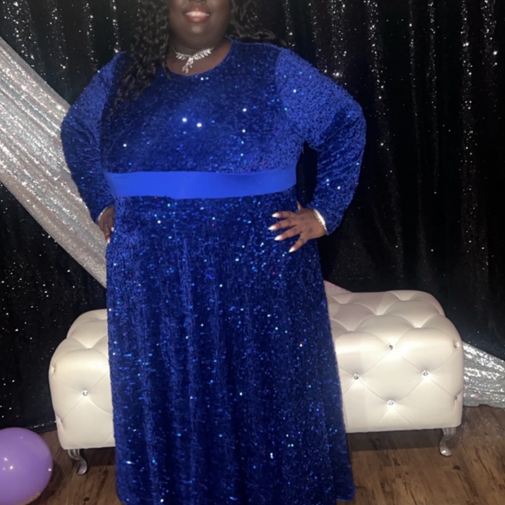 Elegant Royal Blue Sequin Dress
